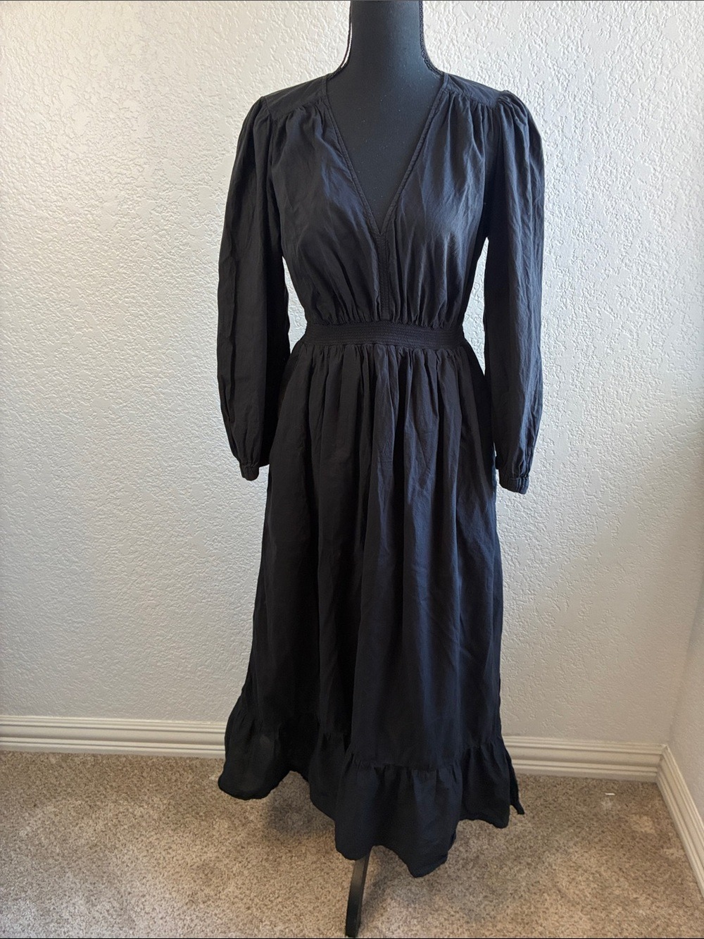 Xirena Ashlyn Dress Black Ruffle Hem V-Neck Long Sleeve Midi Maxi Side Slit M - Picture 4 of 10